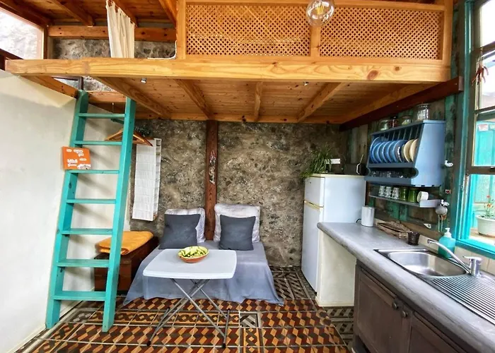 La Casita Azul * Caleta de Interián