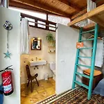 La Casita Azul * Caleta de Interián