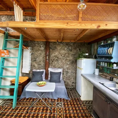 La Casita Azul * Caleta de Interián