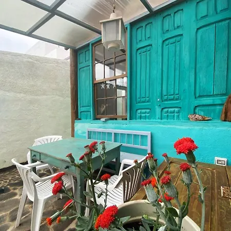 Сasa de vacaciones La Casita Azul Caleta de Interián