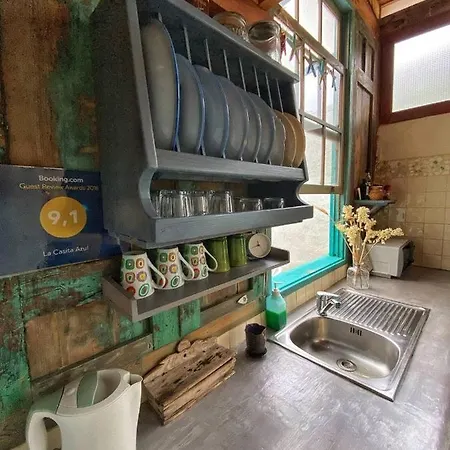La Casita Azul