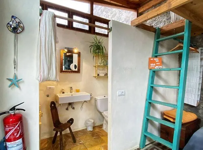 La Casita Azul * Caleta de Interián